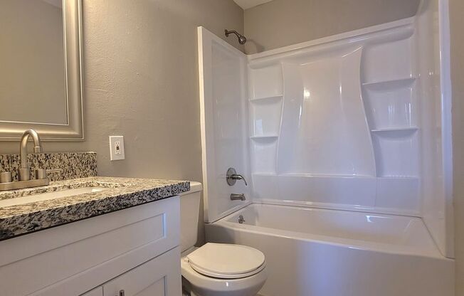 Studio, 1 bath, 330 sqft, $805.5, Unit #36