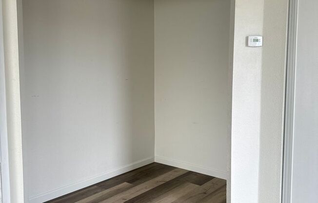 Studio, 1 bath, 410 sqft, $950, Unit 487-16