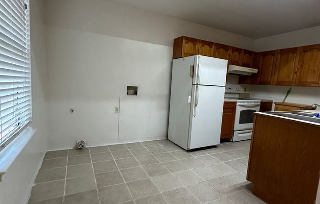 Norfolk-E Little Creek Rd 2 BR/ 1 Bath apartment