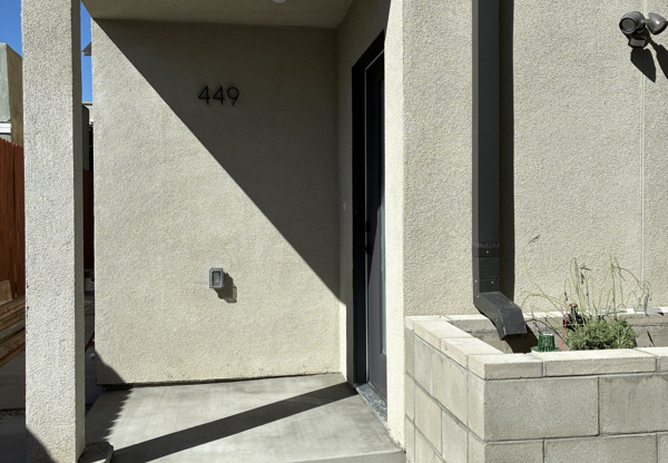 449 W 74 ST