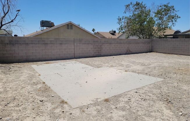Charming Single-Story Cul-De-Sac Home | Vaulted Ceilings, Spacious Yard & Pet-Friendly!
