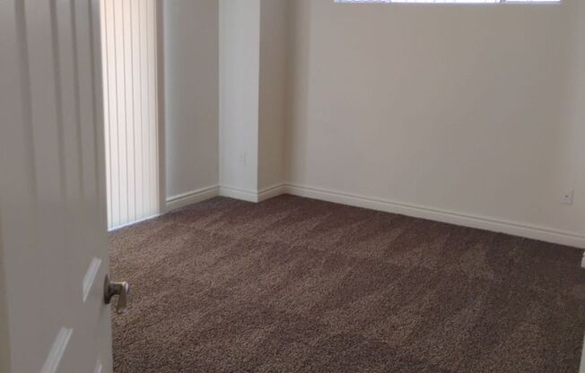 2 beds, 2 baths, 984 sqft, $1,650, Unit 254