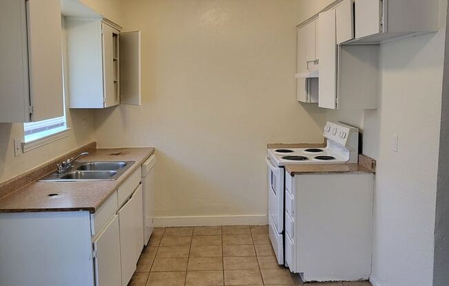 1417 Laura Ln, Dallas, TX 75241