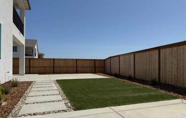 Beautiful Northlake 4 BED 3.5 BATH