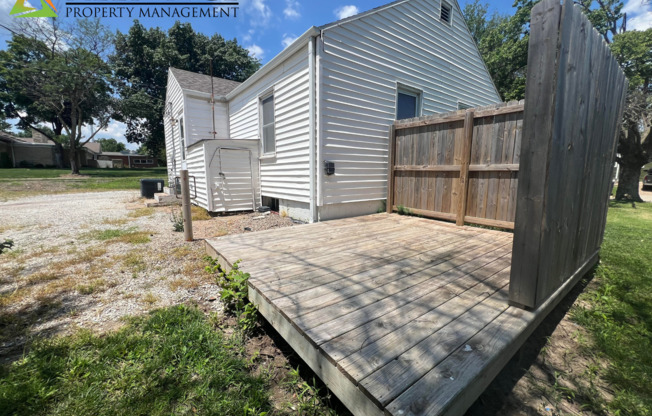 4 beds, 2 baths, $1,600