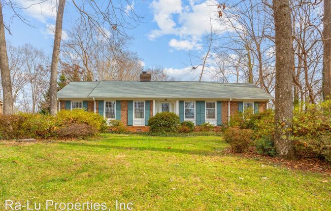 1410 Knightwood Dr