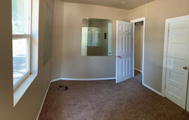 2 beds, 1 bath, $1,250