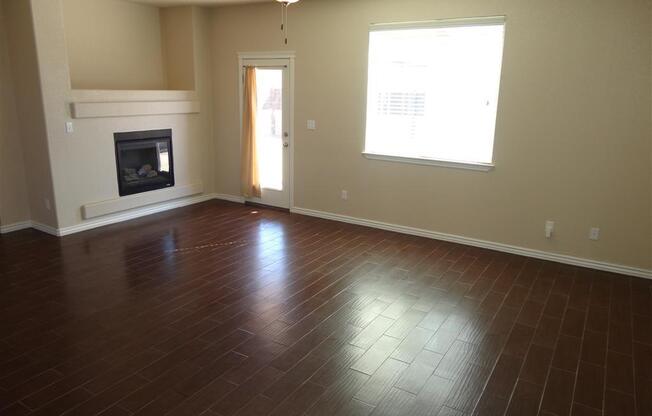 Immaculate Two Story Eastside Home With Refrigerated Air Located In Quiet Neighborhood