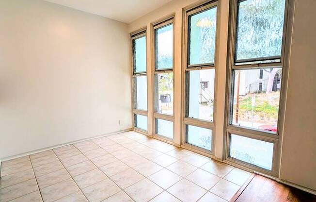 7758 W 91 ST