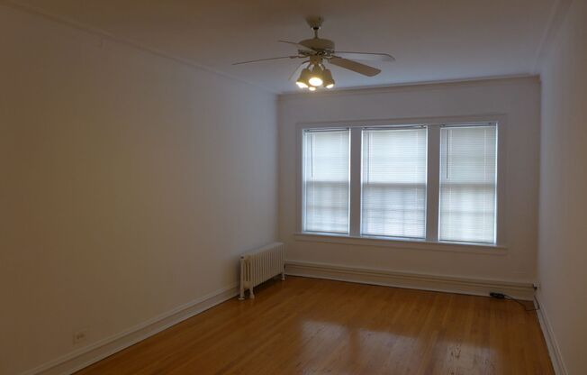 Lamon Courts Apartments