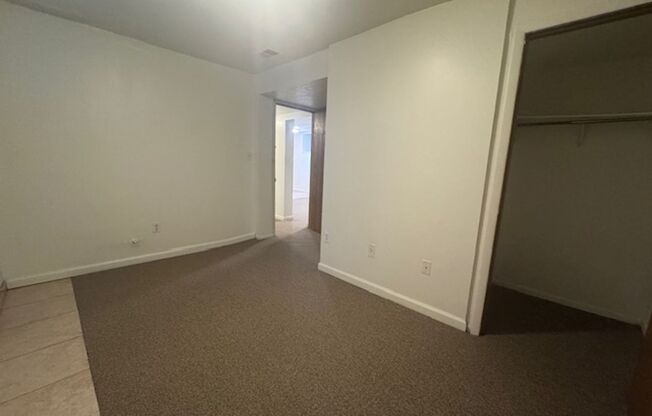 3 beds, 1 bath, 810 sqft, $1,590, Unit 732 S. Millvale Ave. #C1