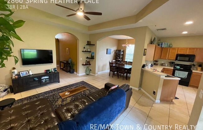 2860 SPG HEATHER PL