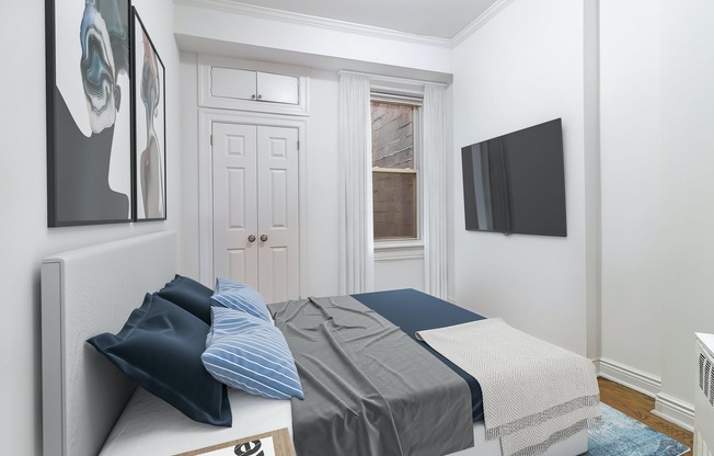 237 E 10 ST