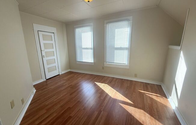 4 beds, 1.5 baths, $2,395