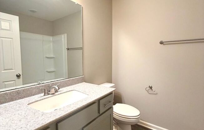 2 beds, 1.5 baths, $1,295