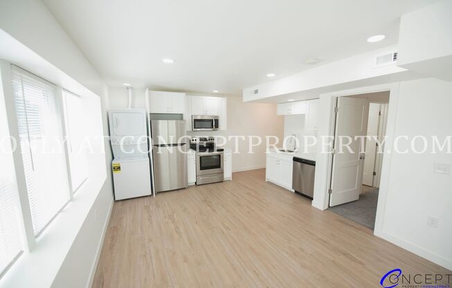 1 bed, 1 bath, 402 sqft, $1,049, Unit 522- (10)