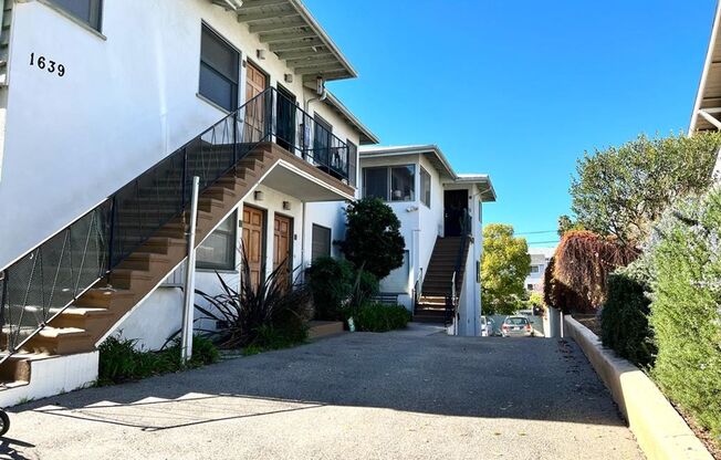 Talmadge St.