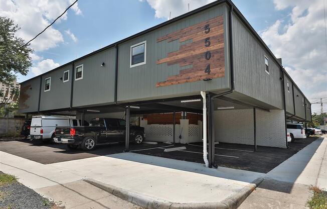 5504 LA BR ST