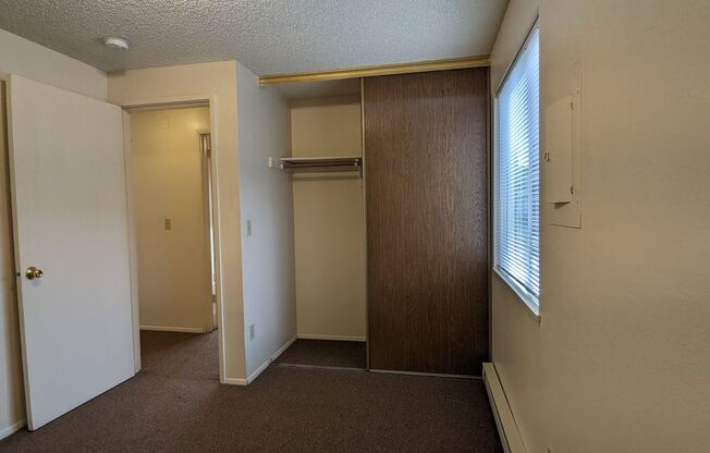 2 beds, 1 bath, 717 sqft, $1,275, Unit 1