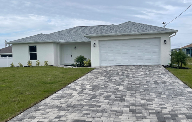 1121 NW 13 TER
