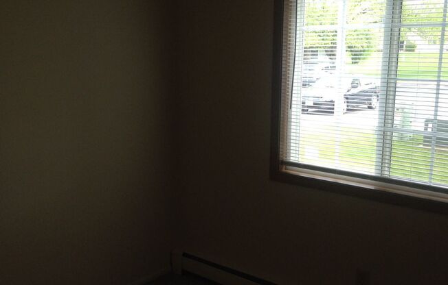 2 beds, 1 bath, 800 sqft, $1,019, Unit 8034 - 202