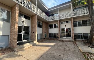 College Park Apartments
