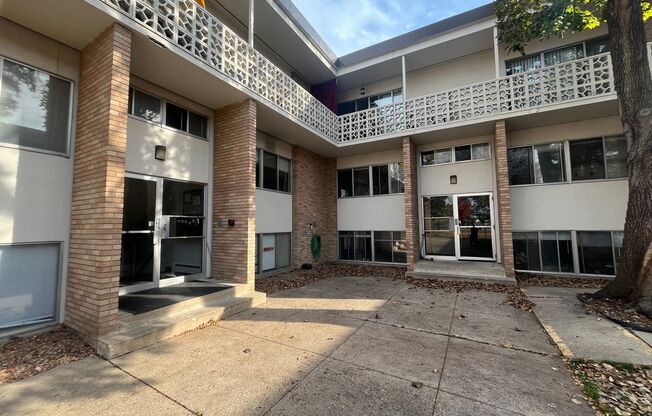 College Park Apartments