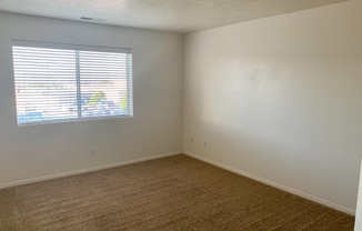 3 beds, 2 baths, $1,523, Unit # 3