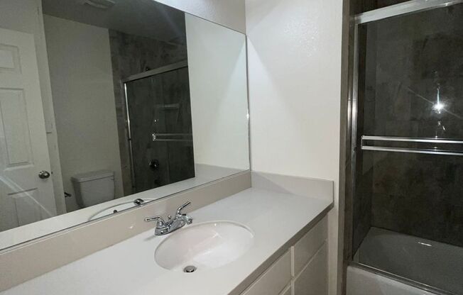 2 beds, 1.5 baths, $1,150, Unit 1220A