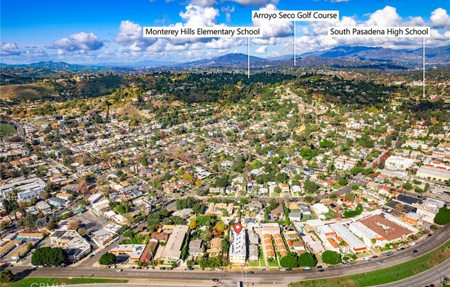 5639 HUNTINGTON DR N