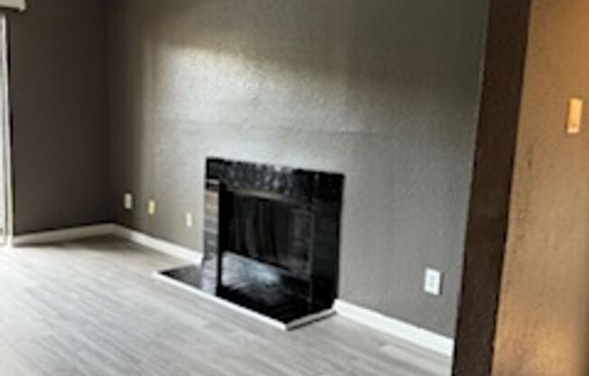 1 bed, 1 bath, 750 sqft, $925, Unit 6713