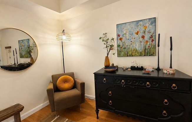 1 bed, 1 bath, 761 sqft, $2,600, Unit 16B