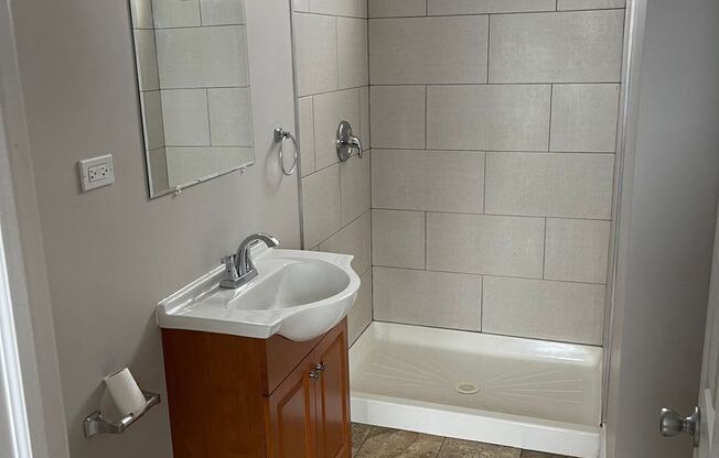 Rio Properties - 1744