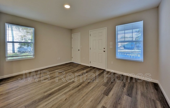 1218 ODESSA ST