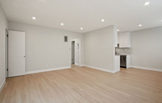 1451 Franklin St in Santa Monica!  Steps to SM Blvd and near the Water Garden.