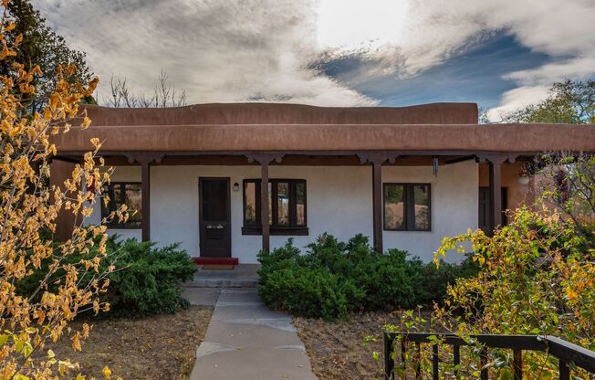 Santa Fe Authentic Home in Downtown Santa Fe!