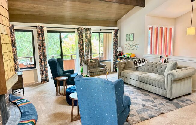 Bellevue Home with A/C and EV Charger