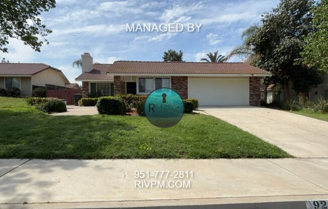 RENTAL HOME IN THE HIGHLY SOUGHT AFTER ORANGECREST, RIVERSIDE!! SOLAR HOME PAID!! AVAILABLE NOW!!