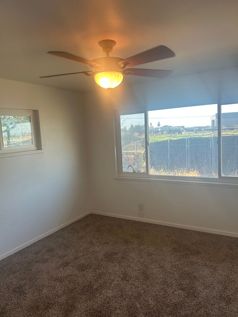 Cozy 2 bed 2 bath home in Escalon