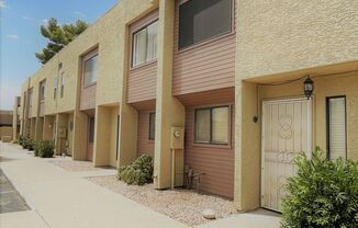 EXCELLENT TOWNHOME IN TEMPE!