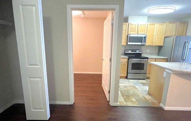 1 bed, 1 bath, 868 sqft, $2,800, Unit Unit 405