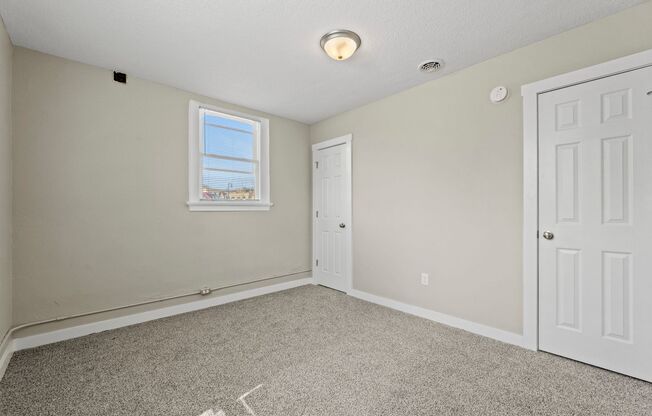 2 beds, 1 bath, $1,000