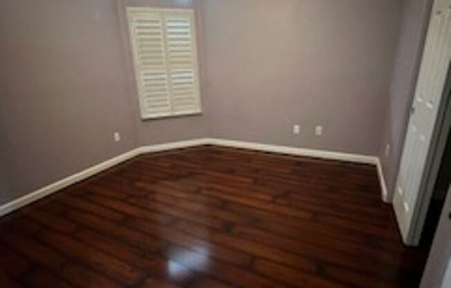 3 beds, 2 baths, $2,500