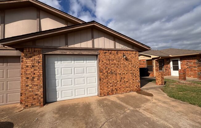 2 Bedroom 2 Bath in OKC!