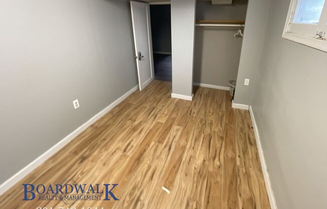 2 beds, 1 bath, 1,400 sqft, $1,600, Unit 1748 S Main St- #2