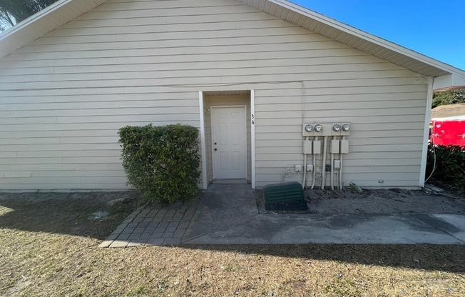 34 SANDALWOOD CT