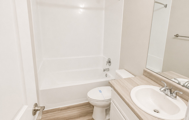 2 beds, 2 baths, 1,015 sqft, $2,795, Unit 208