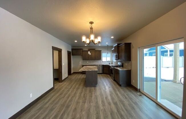 SINGLE FAMILY HOME ON CONEFLOWER (APP#132)