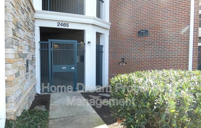 2465 ARMY NAVY DR #205