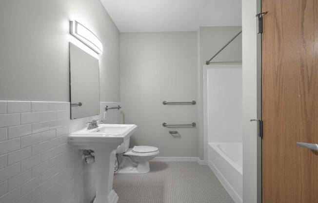Stone Arch I Bathroom